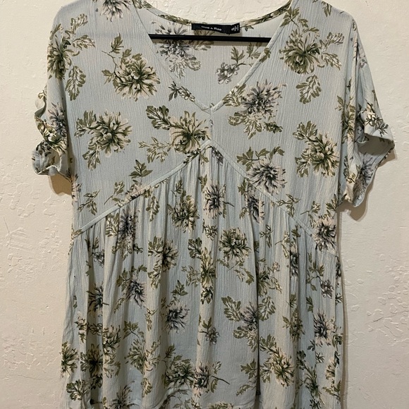 Rue21 Floral Print Women's Tops - Blue and Purple - Picture 3 of 7